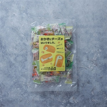 おかきにチーズがはいりました。
